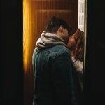 Profiilin houkuttelevuuden parantaminen verkossa flirttailemalla tekstillä